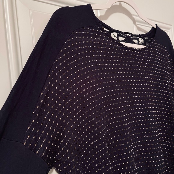 Long sleeve top with golden dots 💎 - Picture 2 of 10
